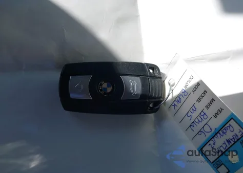 2006 BMW M5 из США, поврежденный, VIN WBSNB93596B581998